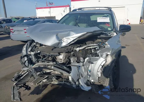 2015 Toyota Rav4 Le z USA, uszkodzony, nr VIN JTMBFREVXFD104724